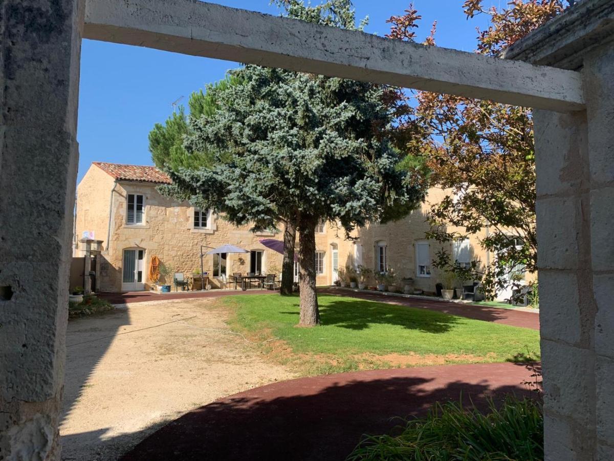 Jardin D'Arcy - Chambres D'Hotes Avec Piscine Et Spa Bois Экстерьер фото