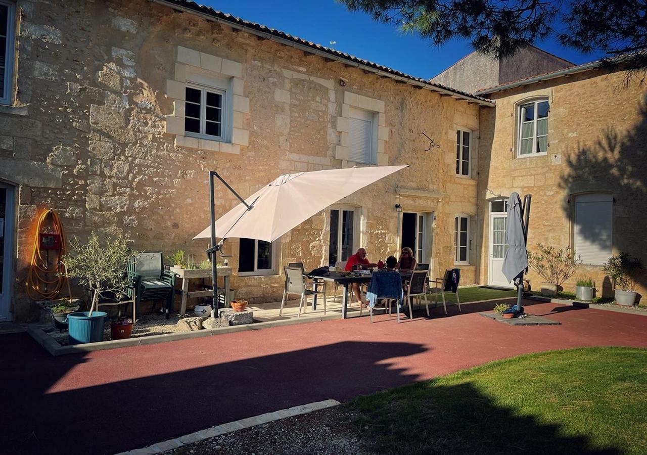 Jardin D'Arcy - Chambres D'Hotes Avec Piscine Et Spa Bois Экстерьер фото